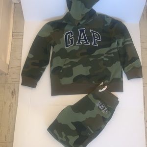 GAP Jogger Set